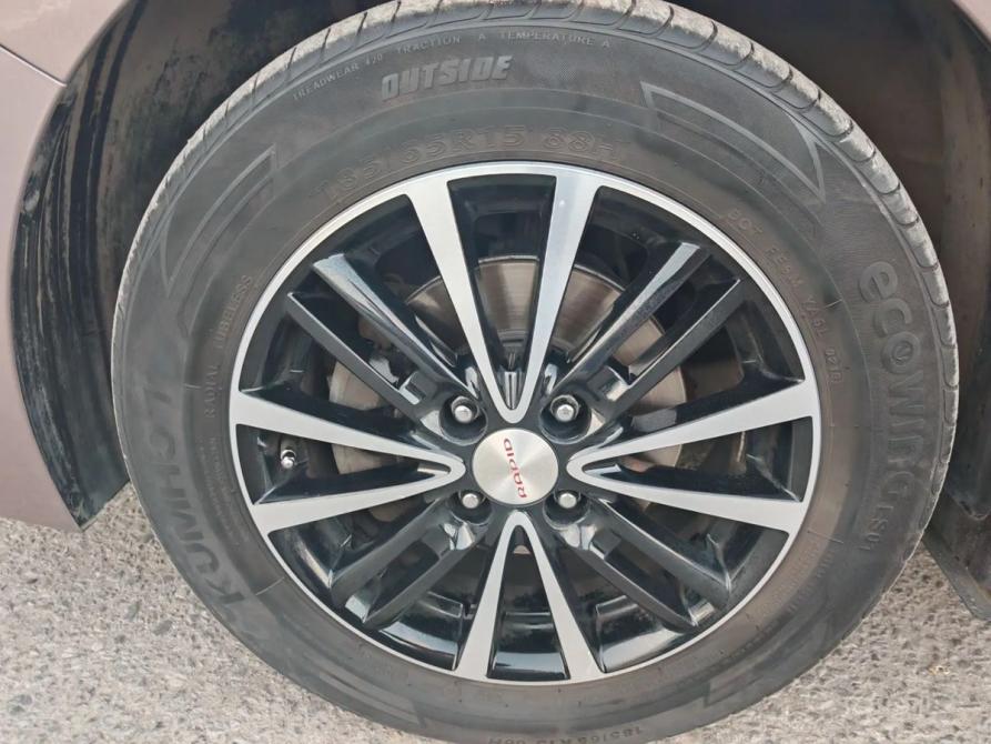 Hyundai Solaris II Волгоград  - изображение 14