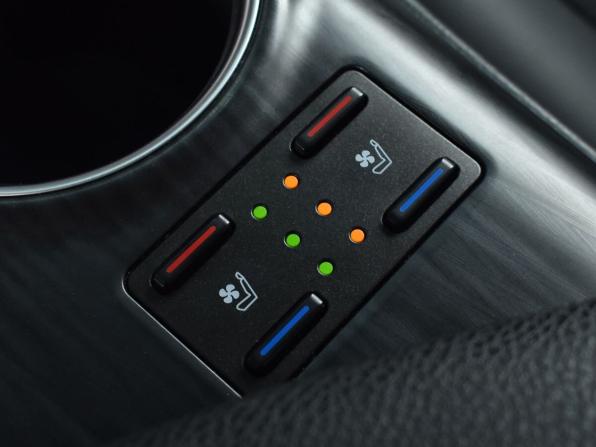 Toyota Camry VIII (XV70) Рестайлинг с пробегом 2021 года, цена 2 994 995 рублей, 172549 км, седан, Автокод Объявления