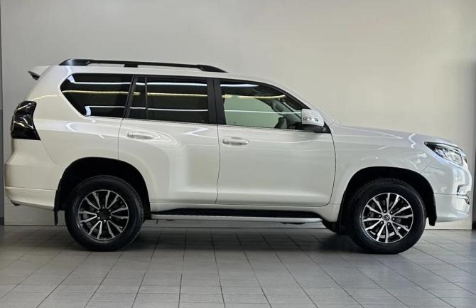 Toyota Land Cruiser Prado 150 Series Рестайлинг 2 с пробегом 2019 года, цена 5 700 000 рублей, 32341 км, внедорожник, Автокод Объявления