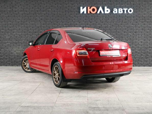 Skoda Octavia III (A7) Рестайлинг с пробегом 2018 года, цена 1 560 000 рублей, 205526 км, лифтбек, Автокод Объявления