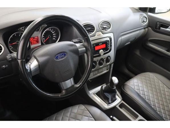 Ford Focus II Рестайлинг с пробегом 2011 года, цена 634 000 рублей, 127384 км, седан, Автокод Объявления