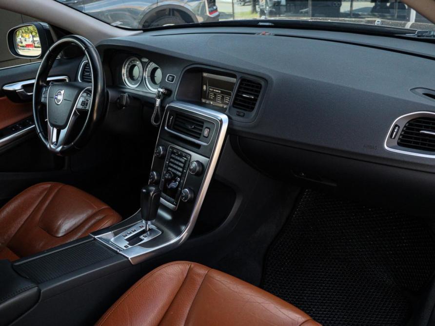 Volvo S60 II Москва  - изображение 8