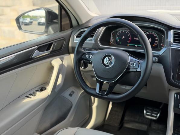 Volkswagen Tiguan II с пробегом 2019 года, цена 2 990 000 рублей, 132035 км, внедорожник, Автокод Объявления