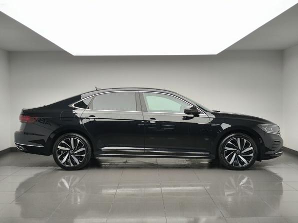 Volkswagen Passat B8 Рестайлинг с пробегом 2023 года, цена 3 380 000 рублей, 75572 км, седан, Автокод Объявления