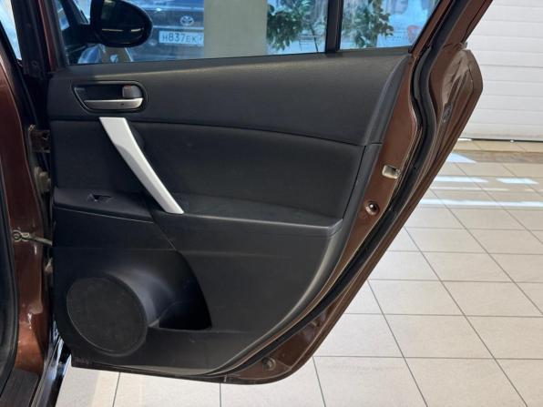 Mazda 3 II (BL) Рестайлинг с пробегом 2013 года, цена 760 000 рублей, 241000 км, седан, Автокод Объявления