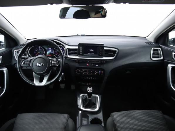 Kia Ceed III с пробегом 2018 года, цена 1 590 000 рублей, 67968 км, хэтчбек, Автокод Объявления
