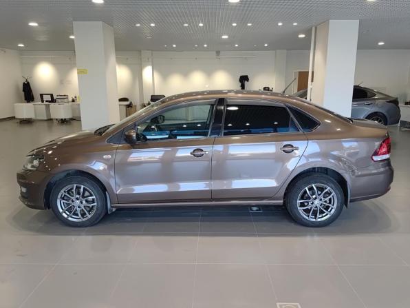 Volkswagen Polo V Рестайлинг с пробегом 2016 года, цена 840 000 рублей, 245700 км, седан, Автокод Объявления