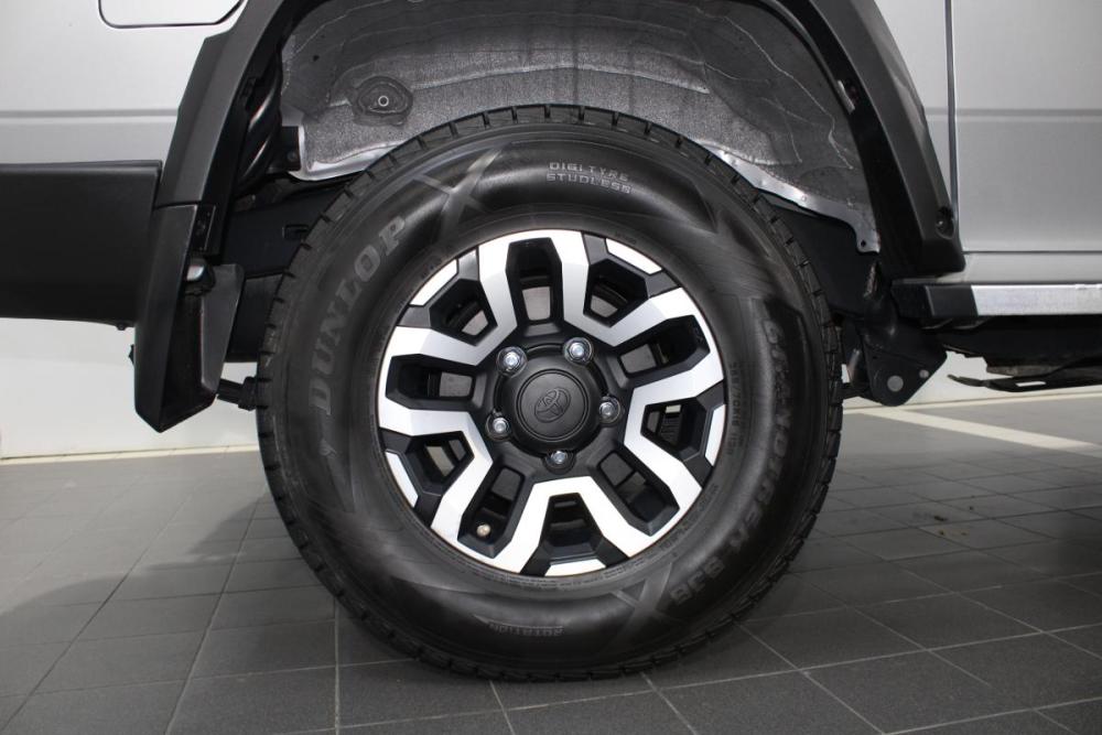 Toyota Land Cruiser 70 Series Рестайлинг 2 Владивосток  - изображение 6