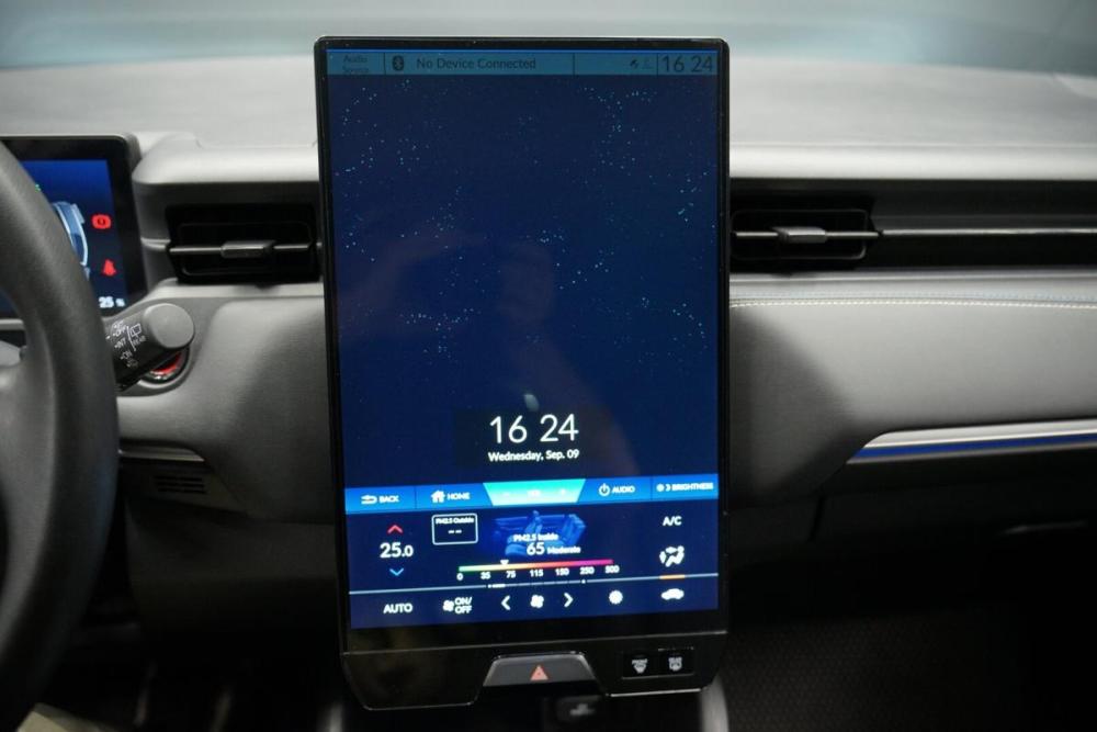 Honda e:NS1 Крым  - изображение 19