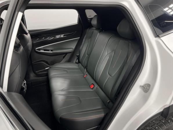 Geely Atlas II с пробегом 2024 года, цена 2 289 900 рублей, 28966 км, внедорожник, Автокод Объявления