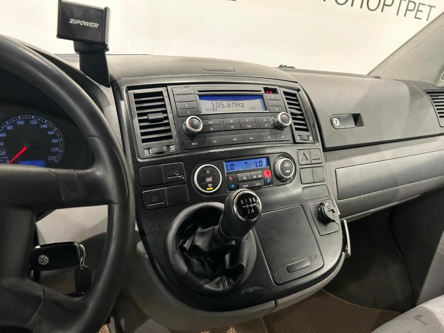 Volkswagen Multivan T5 Санкт-Петербург  - изображение 20