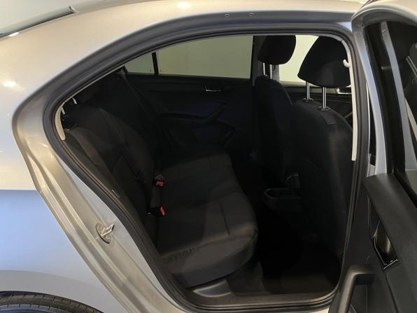Skoda Rapid I Рестайлинг с пробегом 2018 года, цена 1 093 000 рублей, 201030 км, лифтбек, Автокод Объявления