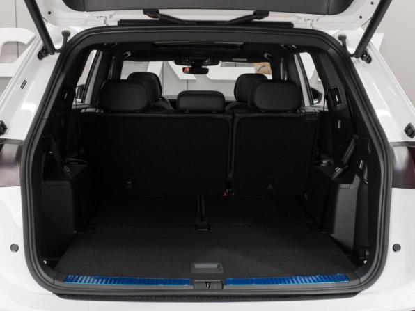 Volkswagen Teramont II (China Market) с пробегом 2026 года, цена 5 949 000 рублей, 36 км, внедорожник, Автокод Объявления