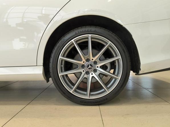 Mercedes-Benz E-Класс V (W213 S213 C238) Рестайлинг с пробегом 2021 года, цена 5 300 000 рублей, 65672 км, седан, Автокод Объявления