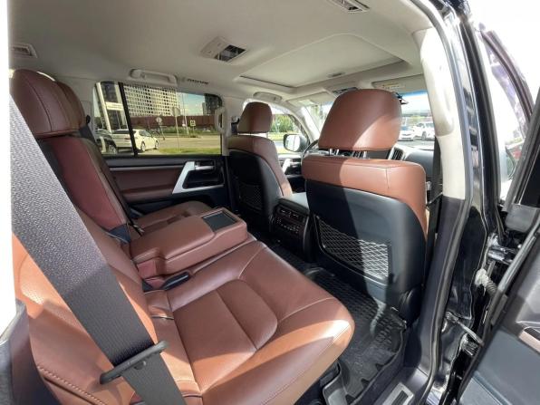 Toyota Land Cruiser 200 Series Рестайлинг 2 с пробегом 2017 года, цена 5 099 000 рублей, 224505 км, внедорожник, Автокод Объявления