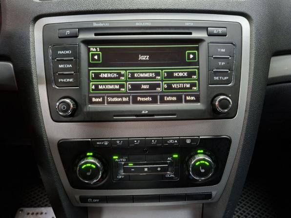 Skoda Octavia II (A5) Рестайлинг с пробегом 2011 года, цена 599 000 рублей, 315731 км, лифтбек, Автокод Объявления