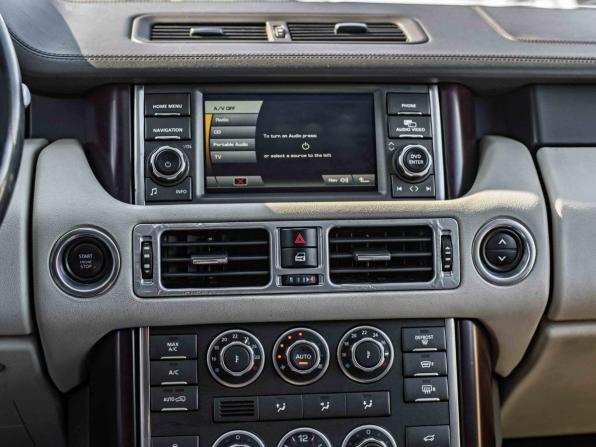 Land Rover Range Rover III Рестайлинг 2 с пробегом 2011 года, цена 1 350 000 рублей, 357523 км, внедорожник, Автокод Объявления