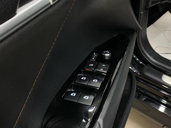 Toyota Camry VIII (XV70) с пробегом 2019 года, цена 2 950 000 рублей, 155165 км, седан, Автокод Объявления