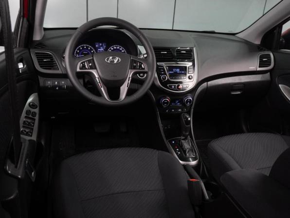 Hyundai Solaris I Рестайлинг с пробегом 2015 года, цена 1 124 000 рублей, 149782 км, седан, Автокод Объявления