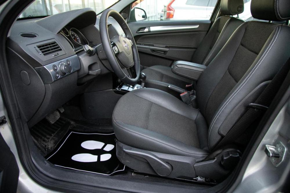 Opel Astra H Рестайлинг Иркутск  - изображение 13