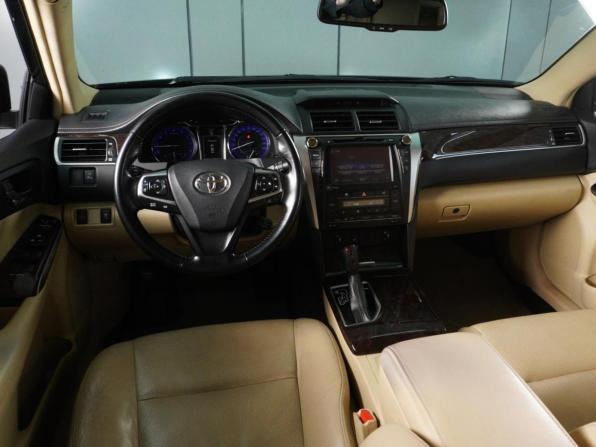 Toyota Camry VII (XV50) Рестайлинг с пробегом 2016 года, цена 2 100 000 рублей, 241581 км, седан, Автокод Объявления