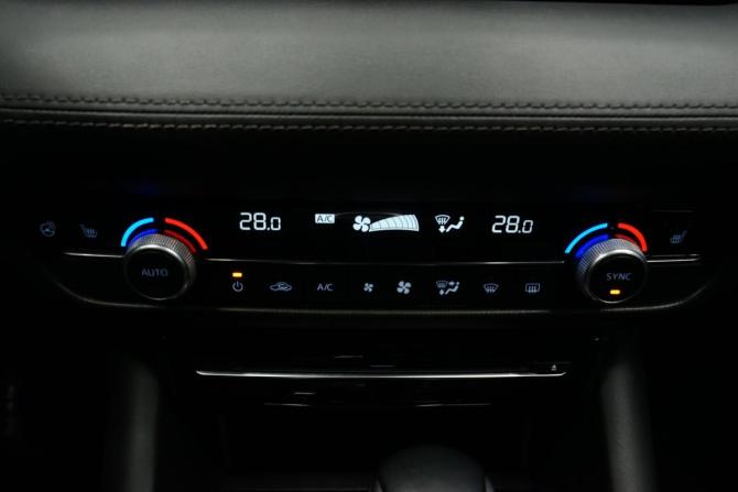 Mazda 6 III (GJ) Рестайлинг 2 с пробегом 2020 года, цена 2 390 000 рублей, 82748 км, седан, Автокод Объявления