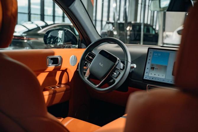 Новый Li Auto (Lixiang) L7 I Рестайлинг 2025 года, цена 10 950 585 рублей, внедорожник, Автокод Объявления