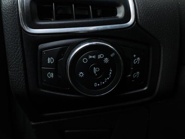Ford Focus III с пробегом 2012 года, цена 820 000 рублей, 133440 км, хэтчбек, Автокод Объявления