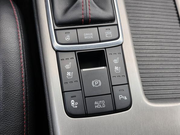 Kia Optima IV с пробегом 2018 года, цена 2 240 000 рублей, 74742 км, седан, Автокод Объявления