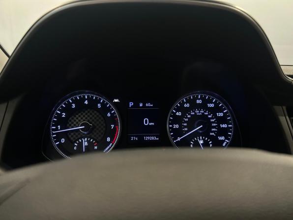 Hyundai Elantra VI (AD) с пробегом 2018 года, цена 1 347 000 рублей, 129282 км, седан, Автокод Объявления
