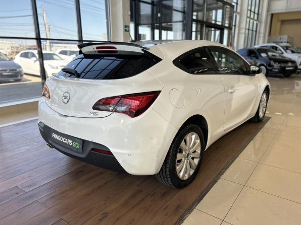 Opel Astra J Рестайлинг с пробегом 2012 года, цена 759 000 рублей, 184244 км, хэтчбек, Автокод Объявления
