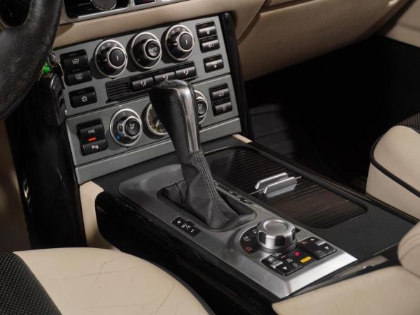 Land Rover Range Rover III Рестайлинг с пробегом 2008 года, цена 1 348 000 рублей, 176515 км, внедорожник, Автокод Объявления