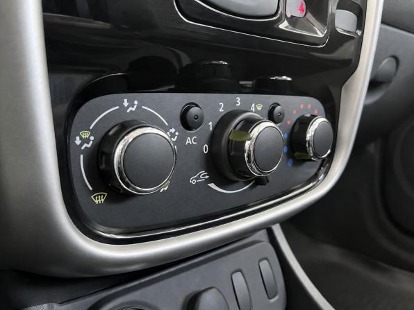 Renault Duster I с пробегом 2014 года, цена 1 099 000 рублей, 92000 км, внедорожник, Автокод Объявления