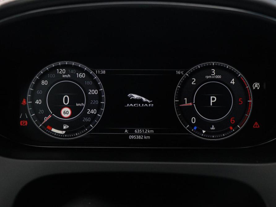 Jaguar E-Pace I Москва  - изображение 24