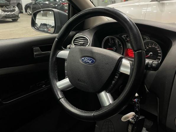 Ford Focus II Рестайлинг с пробегом 2010 года, цена 722 000 рублей, 195551 км, хэтчбек, Автокод Объявления