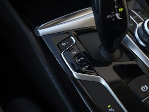 BMW 5 серии VII (G30/G31/G38) с пробегом 2019 года, цена 3 699 000 рублей, 106151 км, седан, Автокод Объявления