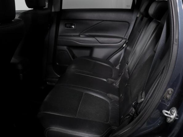 Mitsubishi Outlander III Рестайлинг 2 с пробегом 2016 года, цена 2 196 000 рублей, 80000 км, внедорожник, Автокод Объявления