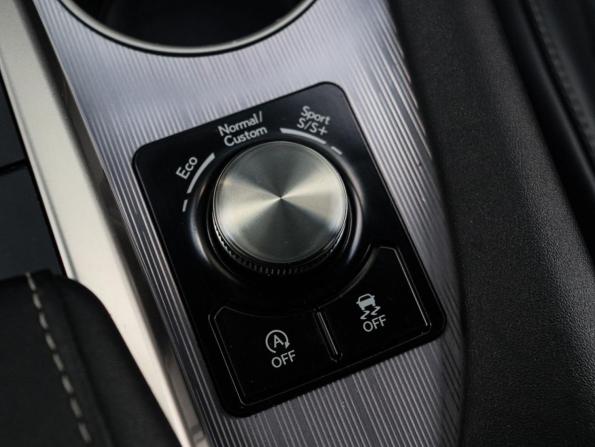 Lexus RX IV Рестайлинг с пробегом 2019 года, цена 4 090 000 рублей, 97872 км, внедорожник, Автокод Объявления