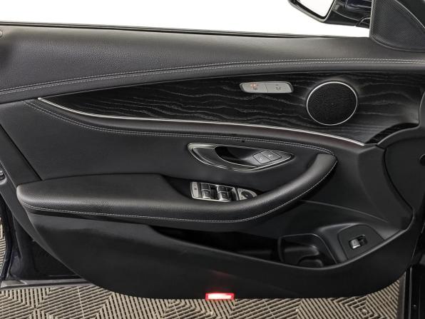 Mercedes-Benz E-Класс V (W213 S213 C238) с пробегом 2019 года, цена 3 960 000 рублей, 101731 км, седан, Автокод Объявления