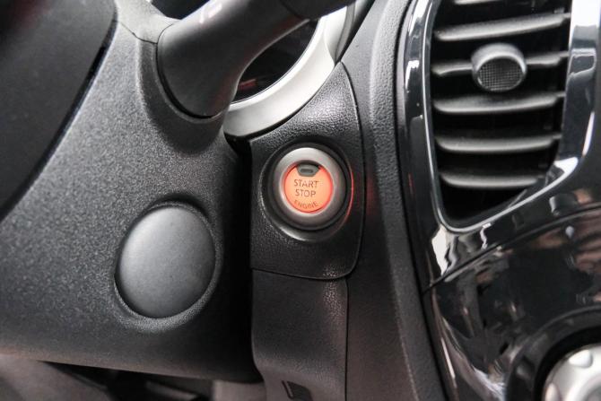 Nissan Juke I с пробегом 2011 года, цена 999 000 рублей, 122430 км, внедорожник, Автокод Объявления