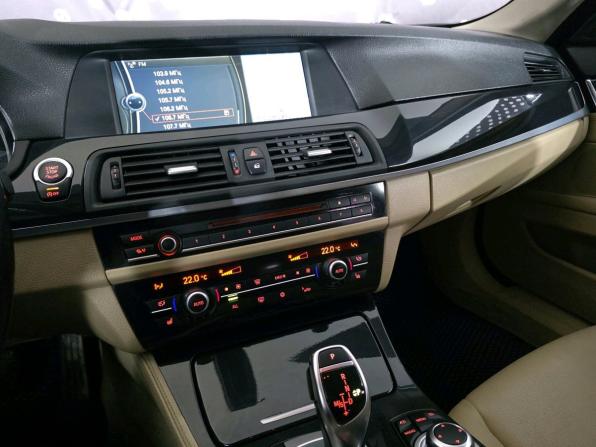 BMW 5 серии VI (F10/F11/F07) с пробегом 2012 года, цена 1 195 000 рублей, 320896 км, седан, Автокод Объявления