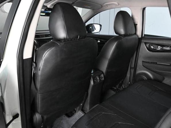 Nissan Qashqai II с пробегом 2014 года, цена 1 179 000 рублей, 215796 км, внедорожник, Автокод Объявления