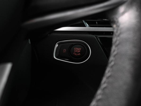 BMW X1 II (F48) Рестайлинг с пробегом 2021 года, цена 3 199 000 рублей, 38736 км, внедорожник, Автокод Объявления