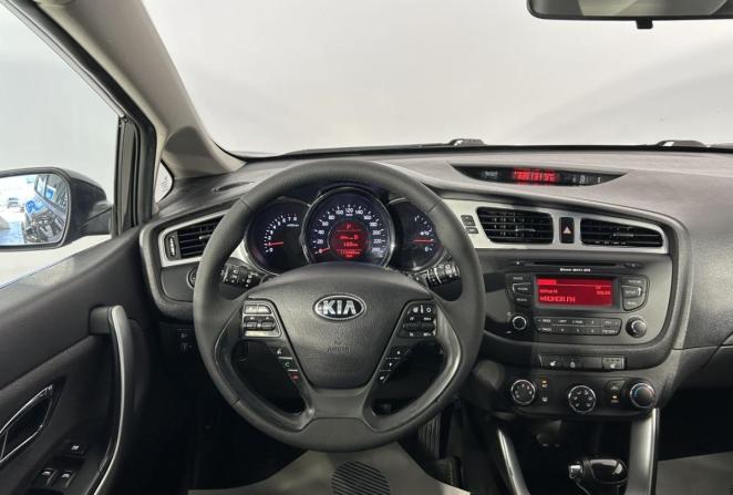 Kia Ceed II Рестайлинг с пробегом 2015 года, цена 1 180 000 рублей, 115482 км, хэтчбек, Автокод Объявления