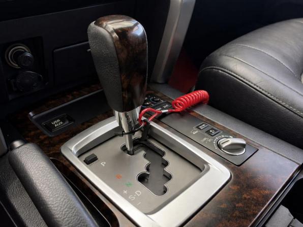 Toyota Land Cruiser 200 Series Рестайлинг 1 с пробегом 2012 года, цена 3 300 000 рублей, 213531 км, внедорожник, Автокод Объявления