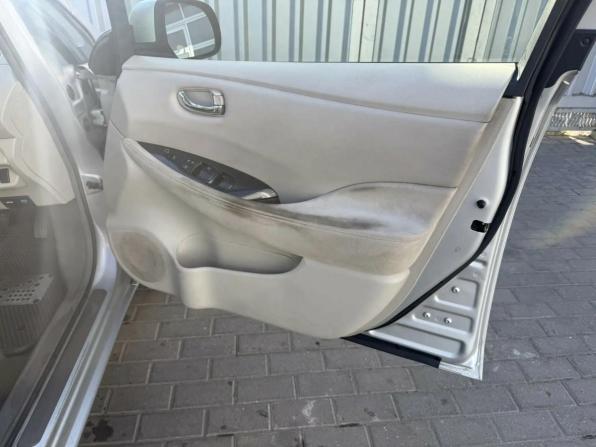 Nissan Leaf I (ZE0/AZE0) с пробегом 2012 года, цена 839 000 рублей, 145463 км, хэтчбек, Автокод Объявления