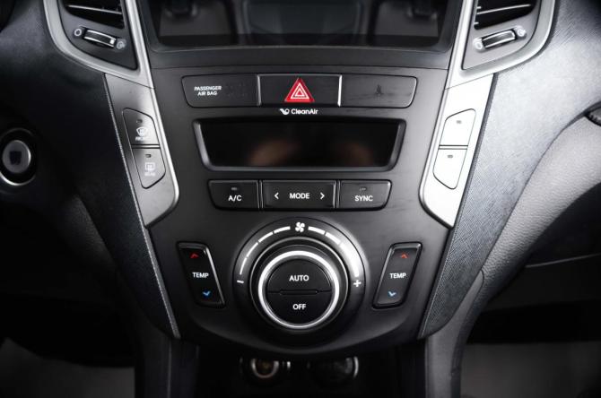 Hyundai Santa Fe III Рестайлинг с пробегом 2017 года, цена 2 049 000 рублей, 231000 км, внедорожник, Автокод Объявления