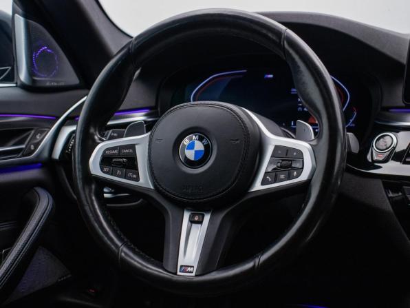 BMW 5 серии VII (G30/G31/G38) Рестайлинг с пробегом 2021 года, цена 4 577 000 рублей, 92420 км, седан, Автокод Объявления