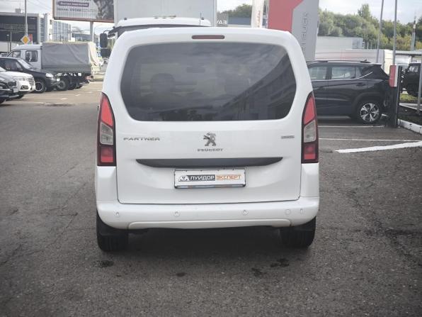 Peugeot Partner II Рестайлинг 2 с пробегом 2022 года, цена 1 675 000 рублей, 182506 км, компактвэн, Автокод Объявления