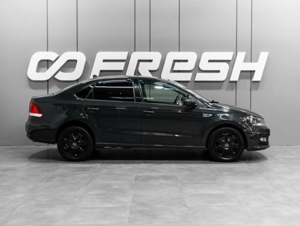 Volkswagen Polo V Рестайлинг с пробегом 2018 года, цена 999 000 рублей, 187100 км, седан, Автокод Объявления